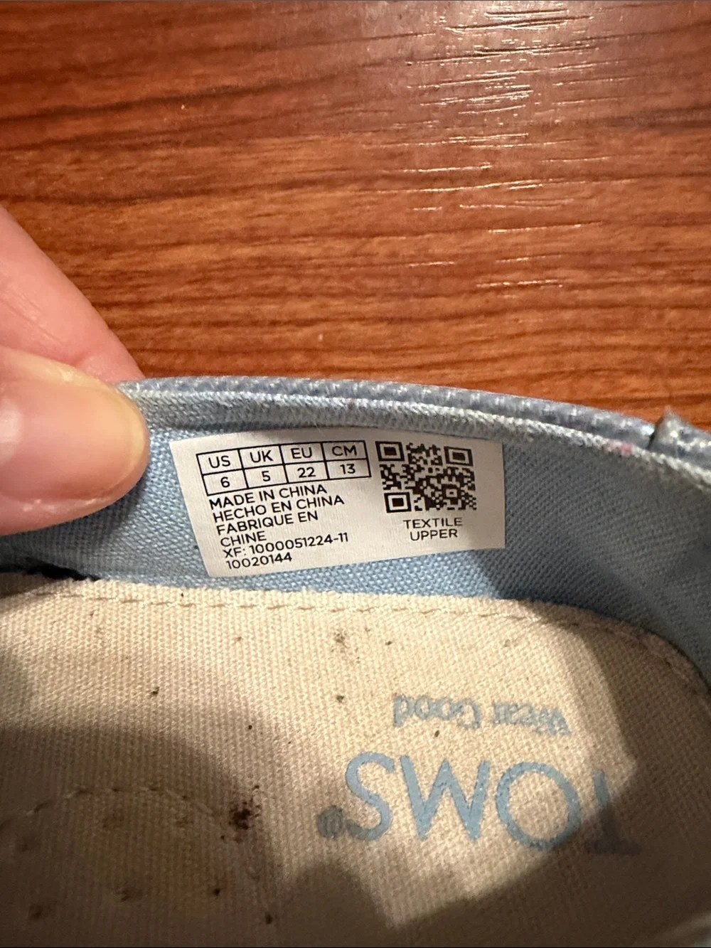 TOMS Kids Shimmery Light Blue Slip-On Casual Shoes - size 6